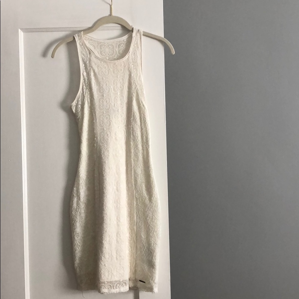 Cream lace fitted dress